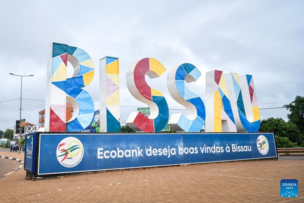 This photo taken on July 7, 2024 shows a billboard in Bissau, Guinea-Bissau. Guinea-Bissau is located on the west coast of Africa, bordering Senegal in the north, Guinea in the east and south, and the Atlantic Ocean in the west. Bissau is the capital of Guinea-Bissau, as well as the political, economic and cultural center of the country. (Photo: Xinhua)