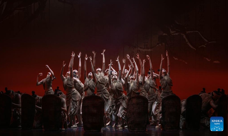 Actors perform during the dance drama The Exploitation of Nature's Works (Tian Gong Kai Wu) in Nanchang, east China's Jiangxi Province, June 1, 2024. (Jiangxi Cultural Performance Group/Handout via Xinhua)