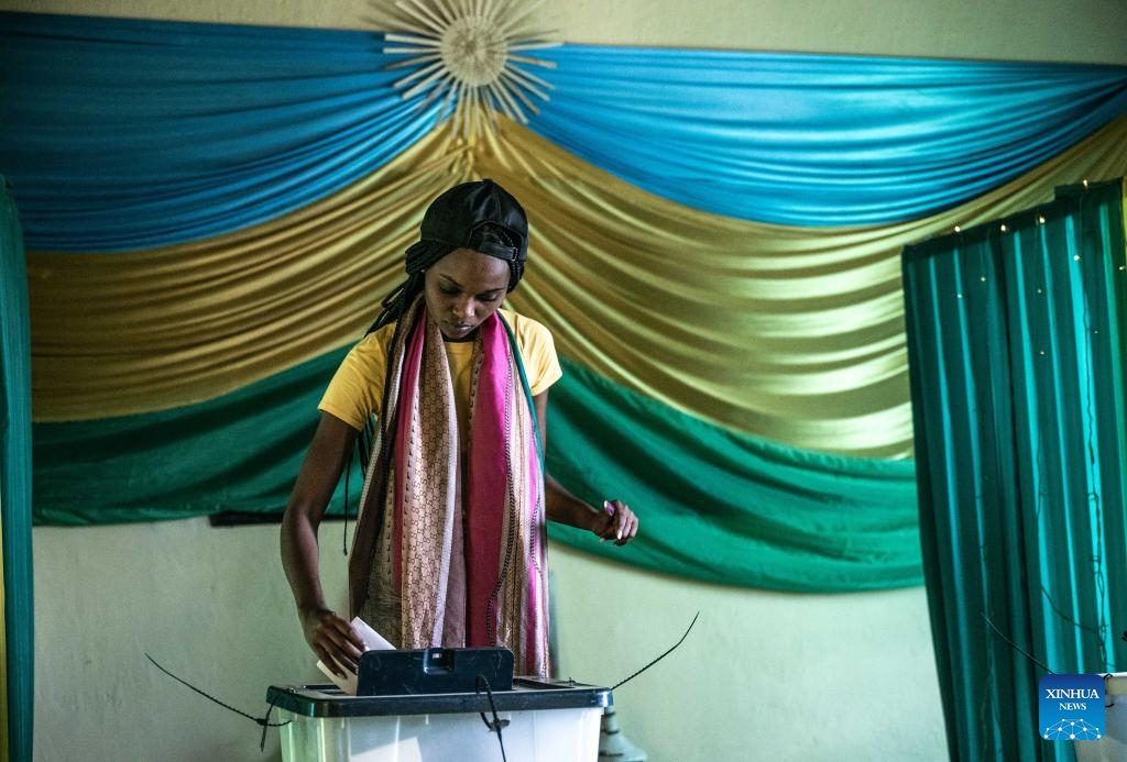 A voter casts her ballot during the Rwandan presidential and parliamentary elections at a polling station in Kigali, Rwanda, on July 15, 2024. (Photo: Xinhua)