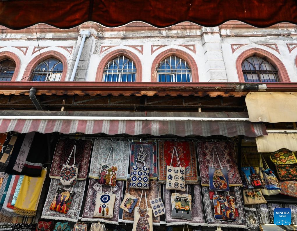 This photo taken on July 15, 2024 shows a shop at the Grand Bazaar of Istanbul, Türkiye. The time-honored Grand Bazaar, which boasts a history of more than 500 years, is one of the oldest and largest bazaars in the world. (Photo: Xinhua)