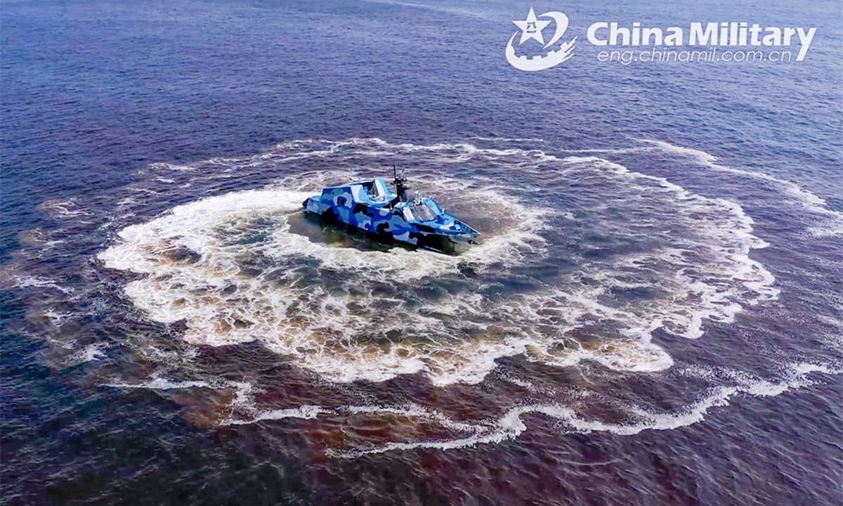 Sailors assigned to a fast attack missile boat group with the PLA Navy conduct ship management during a recent maritime training exercise in waters of the East China Sea. (eng.chinamil.com.cn/Photo by Du Kecheng)