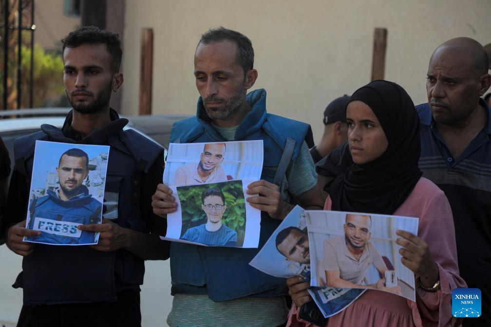 Palestinian journalists protest against Israeli army's attacks on journalists in the southern Gaza Strip city of Khan Younis, on Aug. 19, 2024. The United Nations Relief and Works Agency for Palestine Refugees in the Near East (UNRWA) reported on Monday that over 160 journalists and media workers have been killed while covering the humanitarian impact of the conflict and ongoing violations of international humanitarian law. (Photo: Xinhua)
