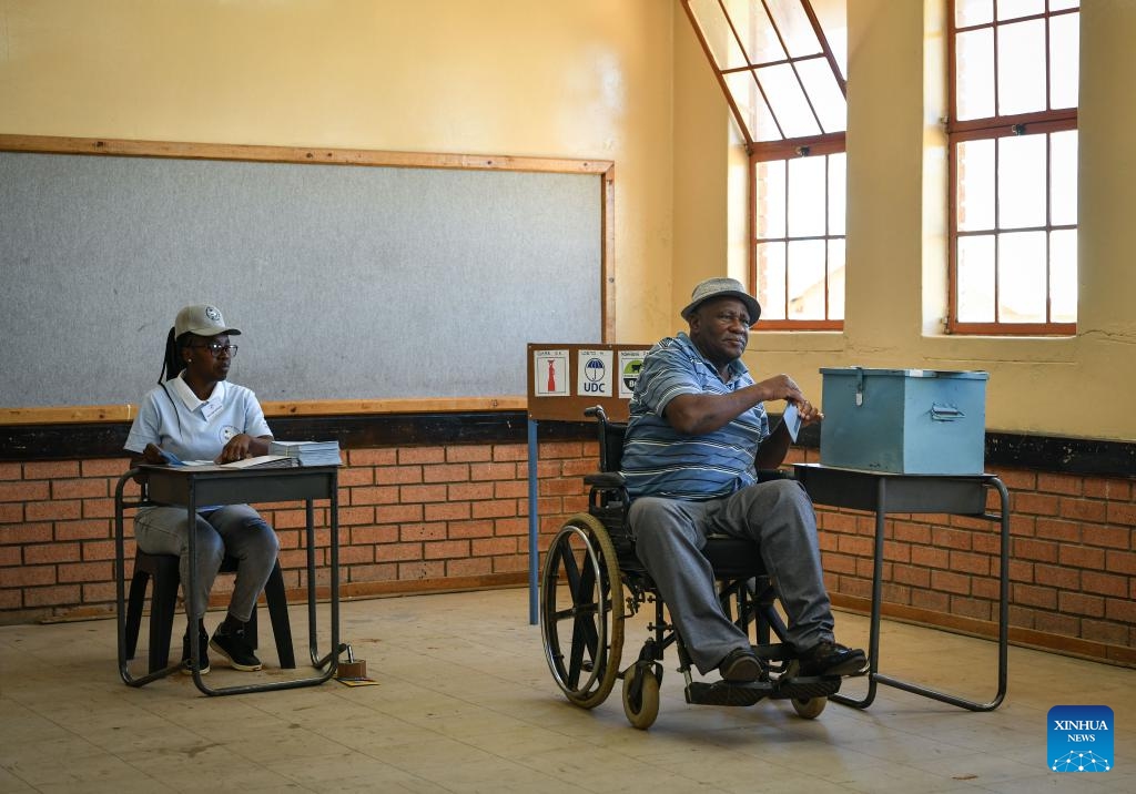 A man votes at a polling station in Moshupa Village, Southern District, Botswana, Oct. 30, 2024. (Photo: Xinhua)