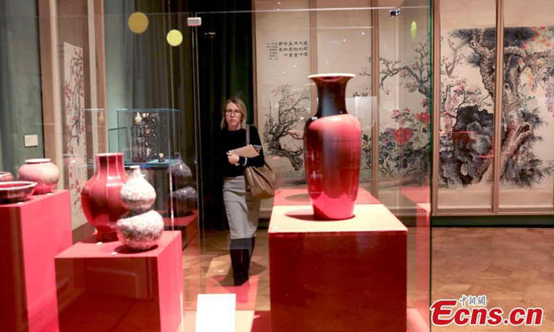 People view exhibits during a special exhibition to commemorate the 75th anniversary of the establishment of diplomatic ties between China and Russia at the State Museum of Oriental Art in Moscow, Russia, Dec. 4, 2024. About 300 Chinese artifact of the 50s were displayed at the exhibition, which will run from Dec. 5 to March 3, 2025 in Moscow. Photo: China News Service