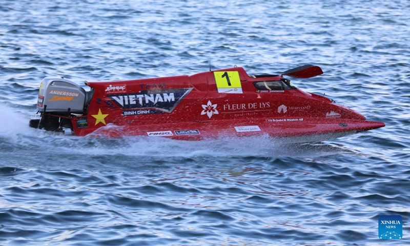 Team Vietnam's Swedish driver Jonas Andersson competes during the Grand Prix of Sharjah at the U.I.M. World Championship in Sharjah, the United Arab Emirates (UAE), on Dec. 8, 2024. Photo: Xinhua
