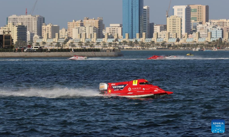 Team Vietnam's Swedish driver Jonas Andersson competes during the Grand Prix of Sharjah at the U.I.M. World Championship in Sharjah, the United Arab Emirates (UAE), on Dec. 8, 2024. Photo: Xinhua