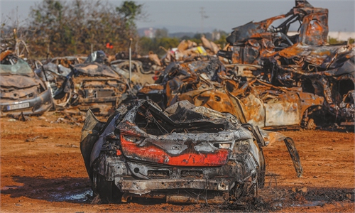 Fire destroys vehicles - Global Times