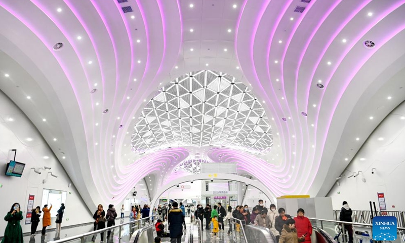 This photo taken on Dec. 26, 2024 shows an interior view of Hanyao Station of subway line 8 in Xi'an, northwest China's Shaanxi Province. The newly-opened line 8, the first subway loop line with 37 stations in Xi'an, brought the length of the city's metro system to over 400 km. (Xinhua/Zou Jingyi)