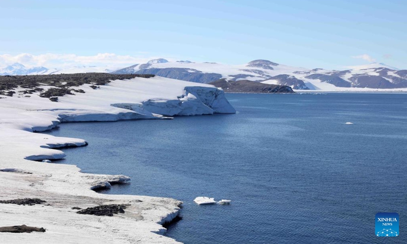 This photo taken on Dec. 27, 2024 shows a view of the scenery near China's Qinling Station in Antarctica. Chinese research icebreaker Xuelong 2, or Snow Dragon 2, and cargo vessel Yong Sheng, which are on China's 41st Antarctic expedition, arrived at China's Qinling Station in Antarctica on Dec. 25 and carried out unloading operations. (Xinhua/Huang Taoming)