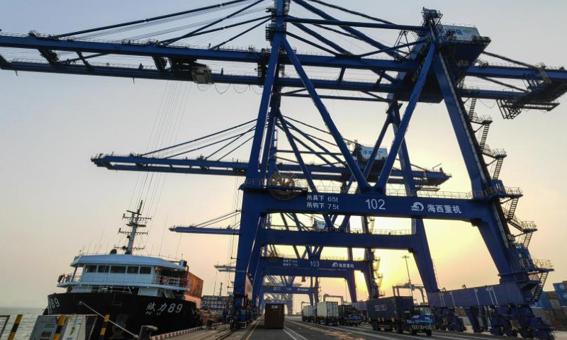 The Yangpu International Container Port is seen in the Yangpu Economic Development Zone in Danzhou, south China's Hainan Province, Jan. 9, 2025.

The annual container throughput of Yangpu port exceeded two million 20-foot equivalent units (TEUs) in 2024, up 9.2 percent year-on-year.

Yangpu was designated a national-level economic development zone in 1992 and is home to the largest cargo seaport and the most extensive industrial clusters in Hainan. (Xinhua/Pu Xiaoxu)