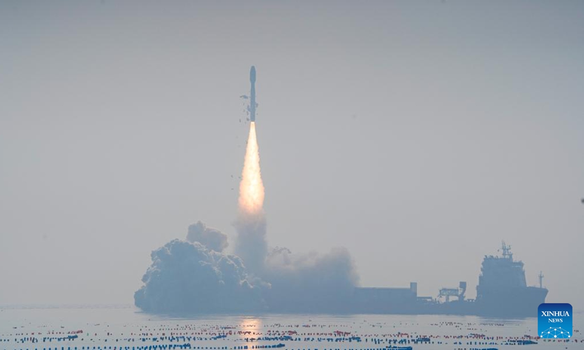 A Smart Dragon-3 rocket carrying the satellite group CentiSpace 01 blasts off from the sea near the city of Haiyang in east China's Shandong Province, Jan. 13, 2025. The rocket lifted off on Monday in east China's Shandong Province, sending the satellite group CentiSpace 01 into the planned orbit.

Taiyuan Satellite Launch Center conducted the offshore launch mission. (Photo by Xu Yajing/Xinhua)
