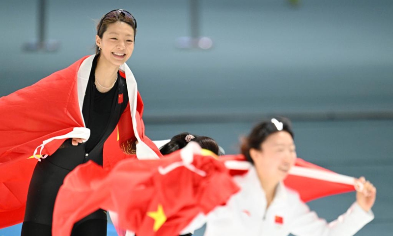 Yang Binyu (L) of China celebrates after the women's 3000m final match of the speed skating event at the 9th Asian Winter Games in Harbin, northeast China's Heilongjiang Province, Feb. 10, 2025. Photo: Xinhua