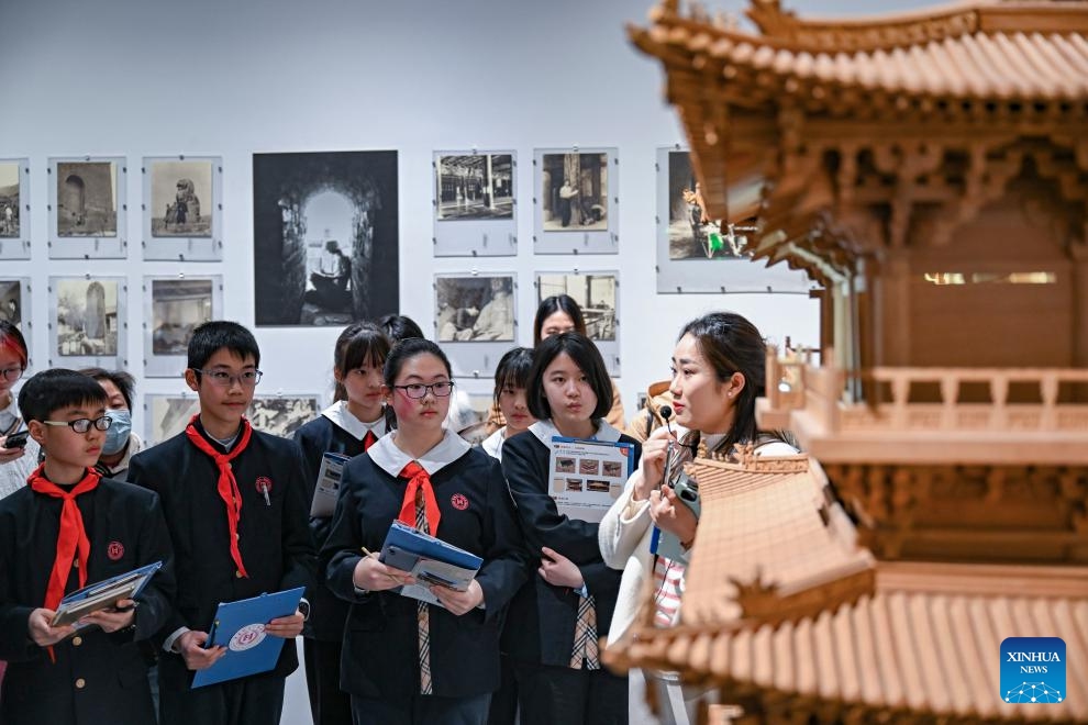Middle school students learn about Chinese ancient architecture at an art museum in Shanghai, east China, Feb. 17, 2025. With a mixture of nerves and excitement, many students in China attended their special first class of new semester. (Photo: Xinhua)