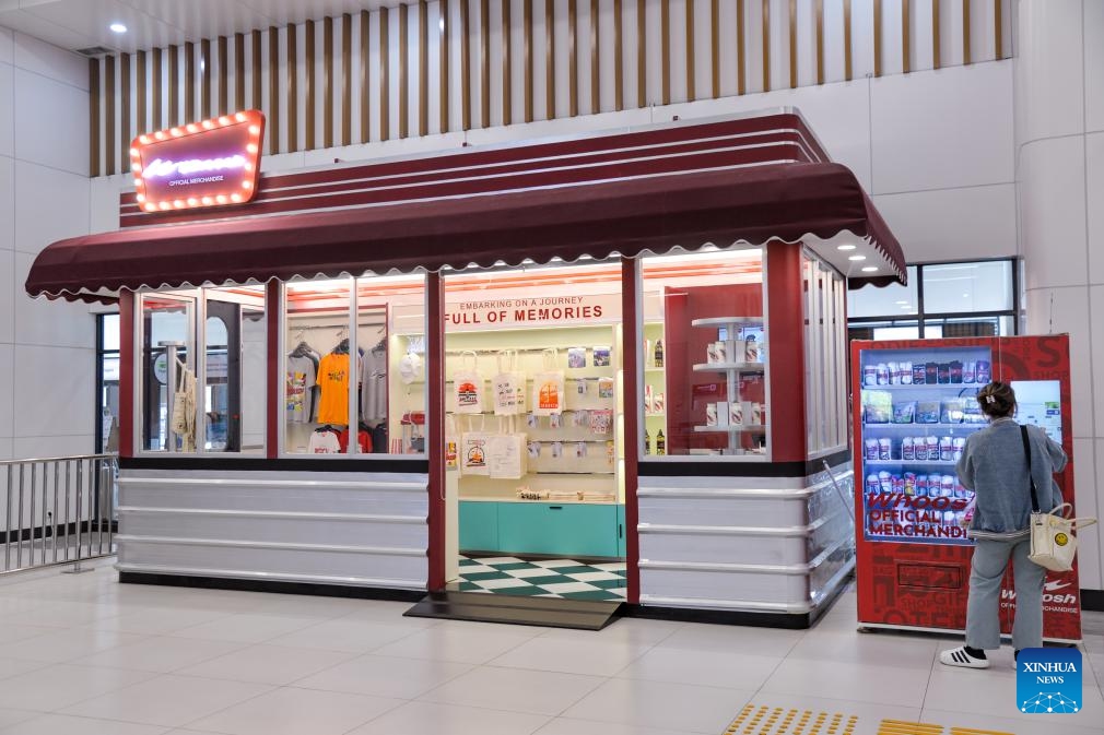 This photo taken on Feb. 17, 2025 shows a merchandise store in the waiting hall of Halim Station of Jakarta-Bandung High-Speed Railway in Jakarta, Indonesia. The Jakarta-Bandung High-Speed Railway (Whoosh) has transported 8.01 million passengers as of Monday since its commercial launch on Oct. 17, 2023, according to PT Kereta Cepat Indonesia China (KCIC) on Tuesday. (Photo: Xinhua)