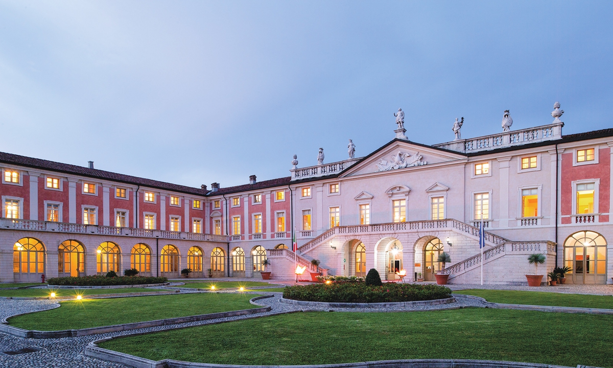 Villa Fenaroli Palace Hotel, located in Rezzato, on the outskirts of Brescia, is a perfect combination of art, history, and culture. Photos on this page: Courtesy of PNGROUP