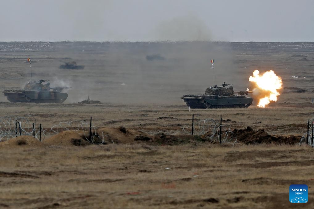 Romanian tanks fire during NATO's Steadfast Dart 2025 exercise at a training range in Smardan, Romania, on Feb. 19, 2025. (Photo: Xinhua)