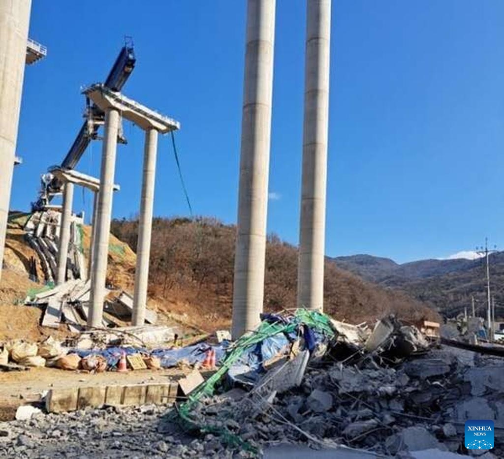 This photo taken on Feb. 25, 2025 shows the site of a highway construction site collapse in Cheonan, some 85 km south of Seoul, South Korea. (Xinhua)