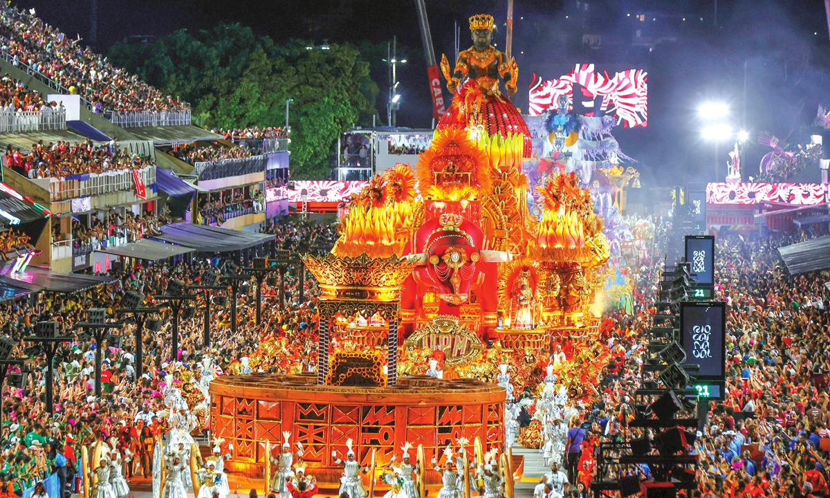 Members of the troupe Unidos de Padre Miguel march during the first night of Rio Carnival parades at Marques de Sapucai sambadrome in Rio de Janeiro, Brazil, on March 2, 2025. This year's carnival festivities run from February 28 to March 8. Photo: VCG