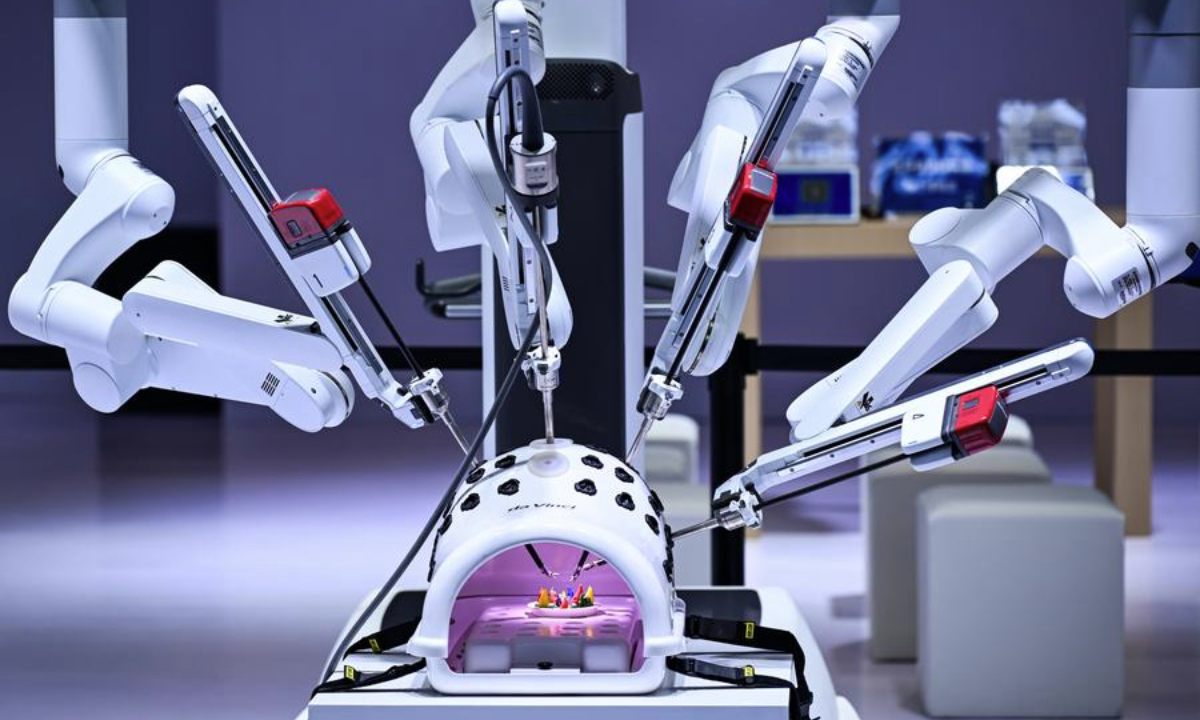 This photo taken on March 14, 2025 shows a surgical robot demonstration during the 2025 China Medical Equipment Conference & Medical Equipment Exhibition held at Chongqing International Expo Center in southwest China's Chongqing Municipality. (Xinhua/Wang Quanchao)