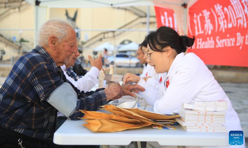 Members of the 20th Chinese medical team for Malta offer health consultations to local residents in Cospicua, Malta, on March 9, 2025. Photo: Xinhua