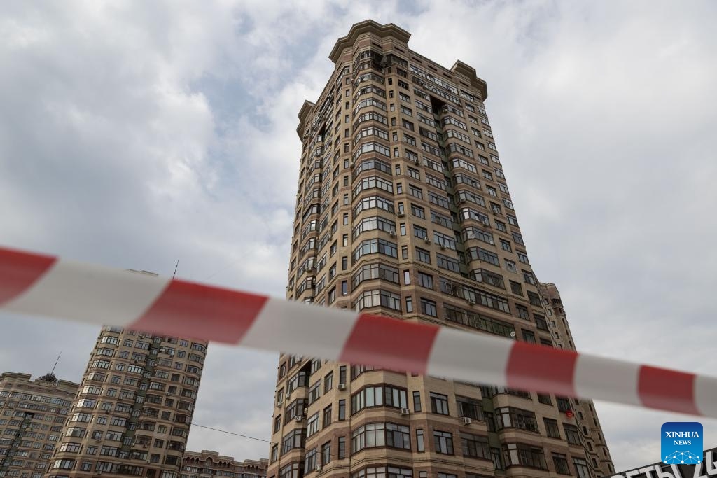 This photo taken on March 11, 2025 shows a damaged residential building in Moscow Region, Russia. Russia's air defense systems shot down 337 Ukrainian drones overnight, the Russian Ministry of Defense announced Tuesday on its Telegram channel. Those drones included 91 shot down over the Moscow region, 126 over Kursk, 38 over Bryansk, and 25 over Belgorod, the ministry said. (Photo: Xinhua)
