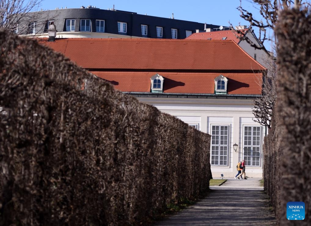 People visit the Belvedere Garden in Vienna, Austria, March 19, 2025. As the temperature here has been rising, people came to the Belvedere Garden to enjoy the sunny days. (Photo: Xinhua)