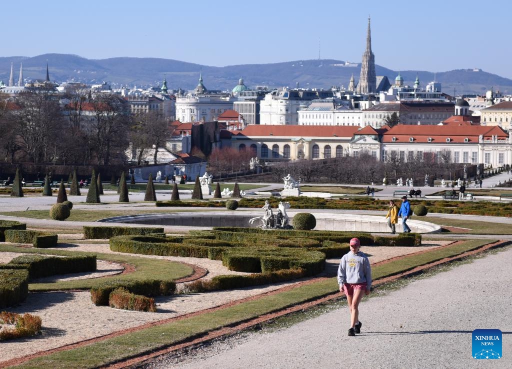 People visit the Belvedere Garden in Vienna, Austria, March 19, 2025. As the temperature here has been rising, people came to the Belvedere Garden to enjoy the sunny days. (Photo: Xinhua)
