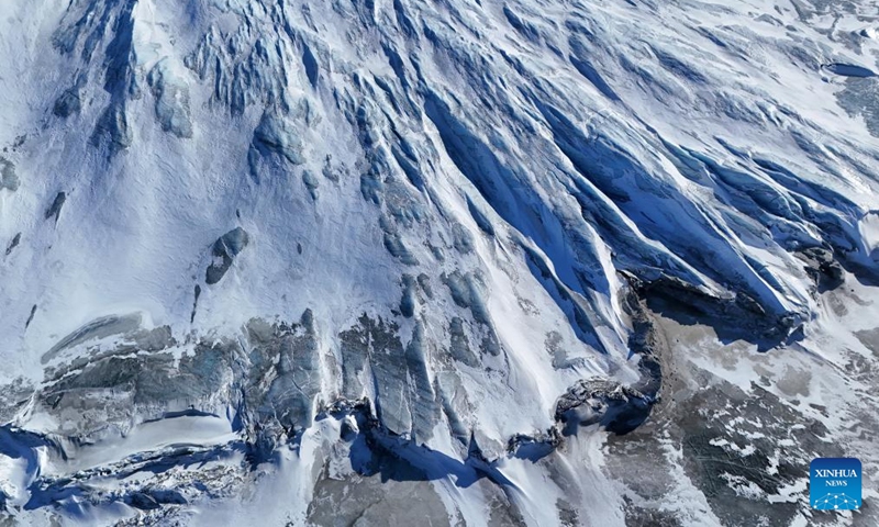 An aerial drone photo taken on March 21, 2025 shows ice sheets near Kangerlussuaq, Greenland, an autonomous territory of Denmark. Photo: Xinhua