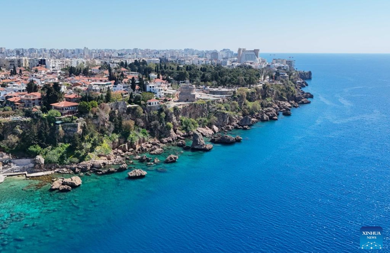 An aerial drone photo taken on March 23, 2025 shows the coastal scenery in Antalya, Türkiye. Photo: Xinhua