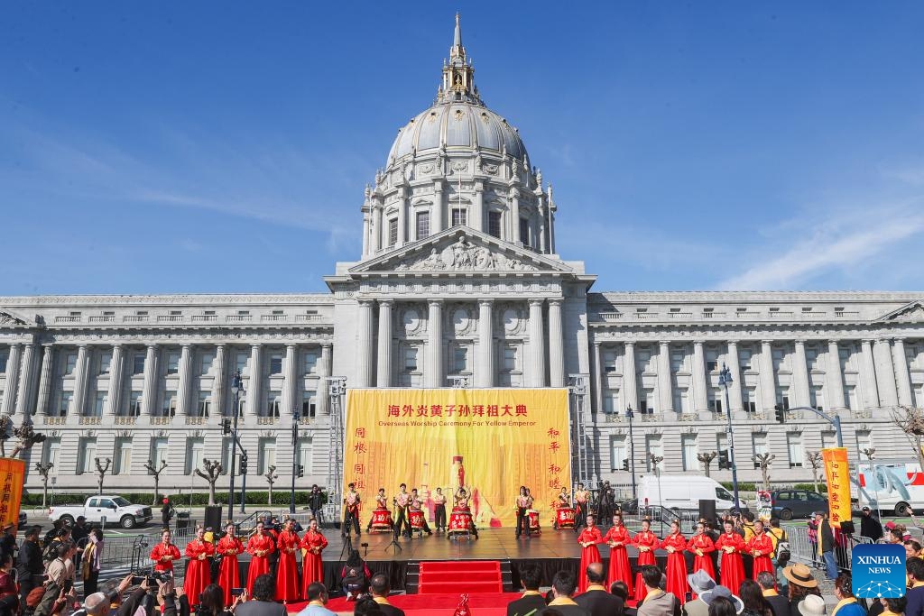 People attend the 10th edition of the Overseas Worship Ceremony for Yellow Emperor in San Francisco, the United States, March 23, 2025. The event was held here on Sunday. The Yellow Emperor, also known as Huangdi, was the legendary common ancestor of the Chinese nation (Photo: Xinhua)