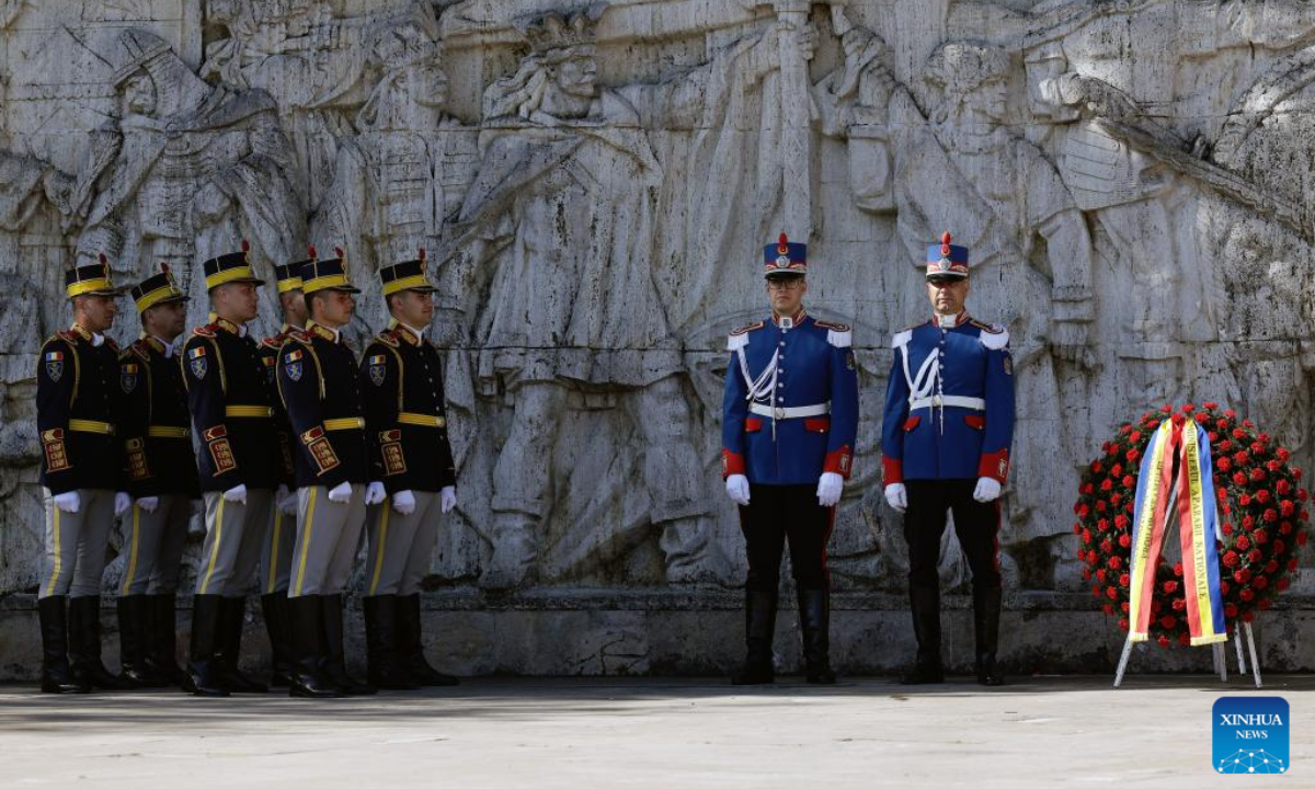 Soldiers attend a ceremony marking War Veterans Day in front of the Military Academy in Bucharest, Romania, April 29, 2025. Photo: Xinhua
