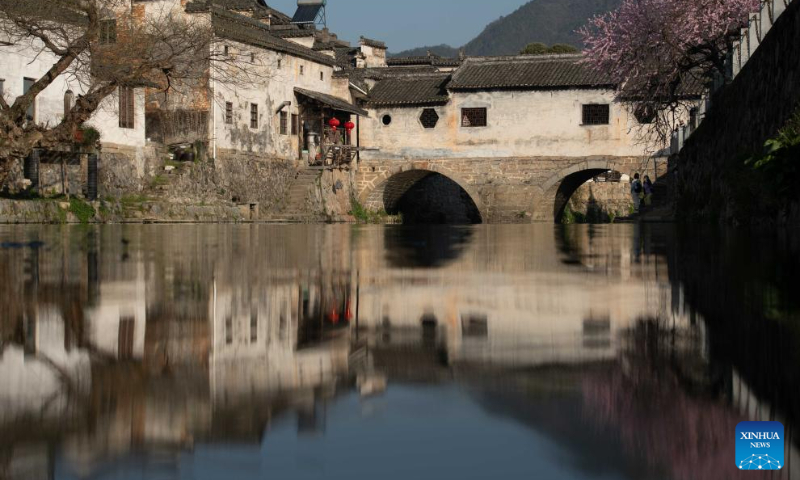 This photo taken on March 25, 2025 shows the Gaoyang roofed bridge in Shexian County of Huangshan City, east China's Anhui Province. Roofed bridge, also called covered bridge, is a unique architectural structure in Huangshan City. These ingeniously structured and elegantly shaped bridges carry rich cultural significance and form a distinctive part of Huizhou culture.

In recent years, the city of Huangshan has promoted the inheritance and development of roofed bridge culture through conservation projects, revitalization efforts, and promotional campaigns, attracting an increasing number of visitors to experience the allure of these ancient architectural marvels. (Xinhua/Zhang Duan)