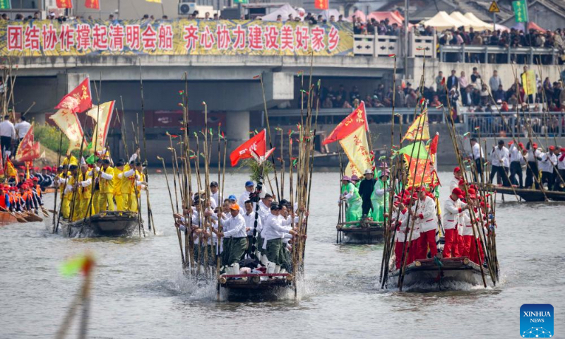 This photo taken on April 4, 2025 shows boats sailing during the Maoshan boat fair in Xinghua City, east China's Jiangsu Province. The annual Maoshan boat fair in Xinghua was held on Friday. The event was listed as a national intangible cultural heritage in 2014. (Photo by Yang Yugang/Xinhua)