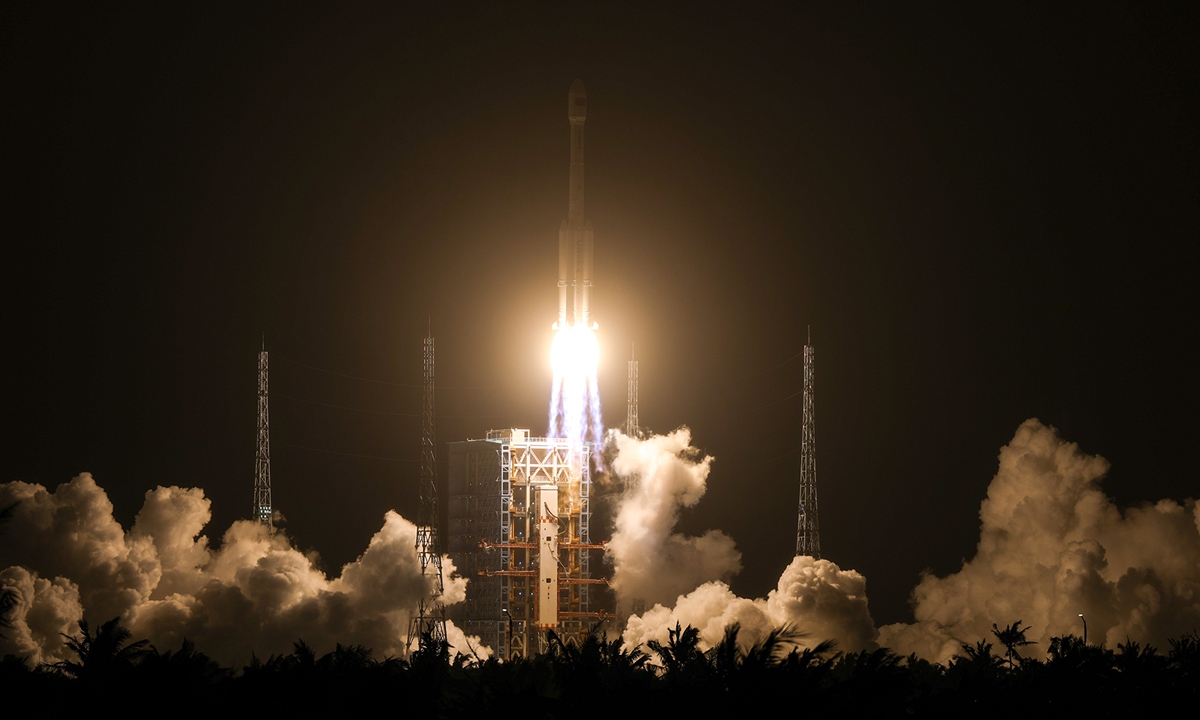 A Long March-7A rocket carrying a new communication technology test satellite blasts off from the Wenchang Space Launch Site on the coast of South China's Hainan Province on March 30, 2025. Photo: cnsphoto