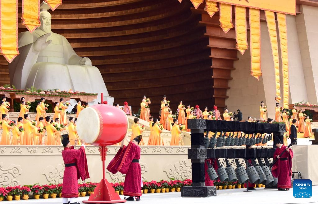 A ceremony to worship Huangdi, a legendary common ancestor of the Chinese people, is held in Xinzheng City, central China's Henan Province, March 31, 2025. People attended a grand ceremony on Monday here to worship the legendary ancestor Huangdi, or the Yellow Emperor. March 3 on the Chinese lunar calendar, which fell on Monday this year, is widely believed to be the birthday of Huangdi. As a legendary common ancestor of the Chinese people, Huangdi was believed to have been born in the county-level city of Xinzheng. (Photo: Xinhua)