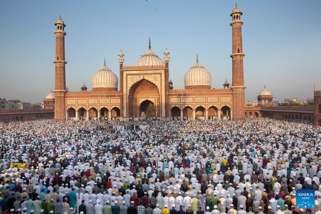 People offer Eid al-Fitr prayers at Jama Masjid (grand mosque) in New Delhi, India, March 31, 2025. (Photo: Xinhua)