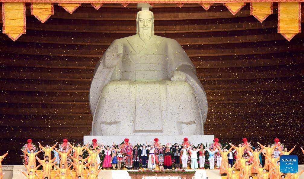 A ceremony to worship Huangdi, a legendary common ancestor of the Chinese people, is held in Xinzheng City, central China's Henan Province, March 31, 2025. People attended a grand ceremony on Monday here to worship the legendary ancestor Huangdi, or the Yellow Emperor. March 3 on the Chinese lunar calendar, which fell on Monday this year, is widely believed to be the birthday of Huangdi. As a legendary common ancestor of the Chinese people, Huangdi was believed to have been born in the county-level city of Xinzheng. (Photo: Xinhua)