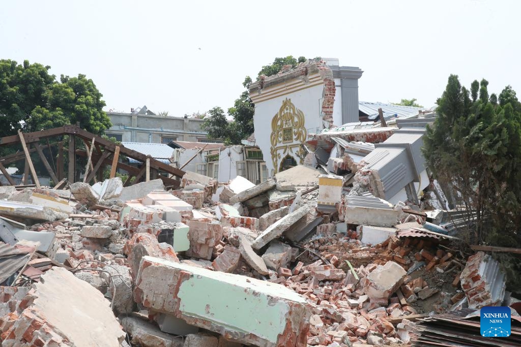 Damaged buildings are pictured in Sagaing, Myanmar, April 1, 2025. A 7.9-magnitude earthquake struck Myanmar on March 28. Sagaing is one of the hardest-hit regions. (Photo: Xinhua)