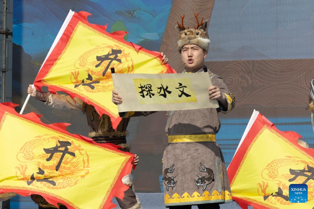 A performance is staged during the launching ceremony of a Kaijiang folk culture week in Harbin, northeast China's Heilongjiang Province, April 16, 2025. Kaijiang refers to the annual springtime thawing of ice-covered rivers in northeast China. As people in Harbin on Wednesday kicked off a folk culture week to celebrate the thawing of Songhua River, many activities such as rituals and traditional performances were held to showcase the region's ethnic heritage. (Photo: Xinhua)