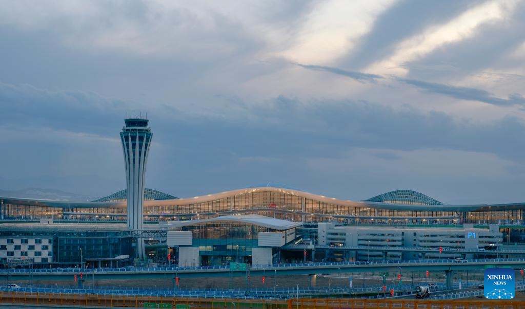 This photo taken on April 15, 2025 shows a new terminal at Urumqi Tianshan International Airport in Urumqi, northwest China's Xinjiang Uygur Autonomous Region. A new terminal at Urumqi Tianshan International Airport in northwest China's Xinjiang Uygur Autonomous Region began trial operations on Thursday, marking a major step in expanding regional air capacity. (Photo: Xinhua)