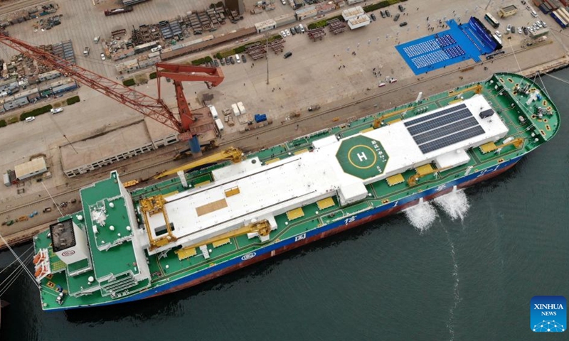 An aerial drone photo taken on April 17, 2025 shows a deep-sea intelligent aquaculture vessel berthed at the port of Beihai yard in Qingdao, east China's Shandong Province. (Photo: Xinhua)