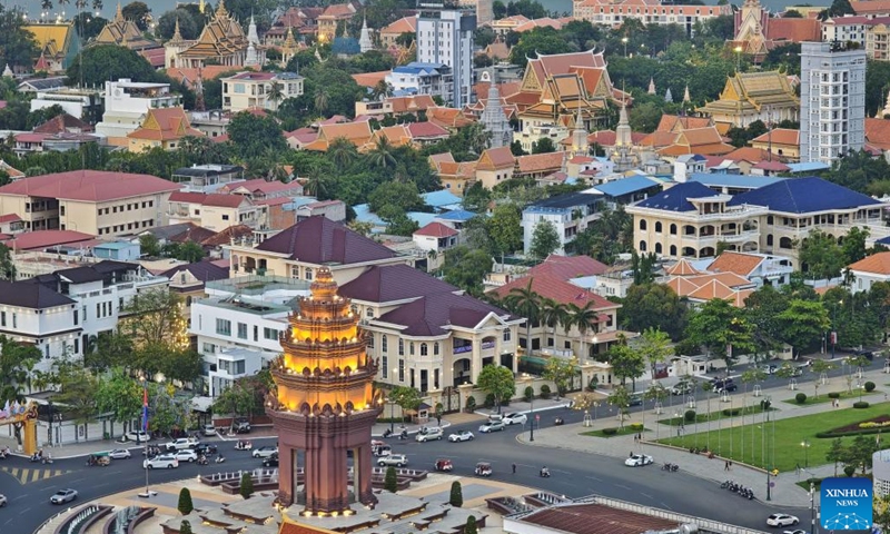 This photo taken on April 14, 2025 shows the cityscape of Phnom Penh, Cambodia. Phnom Penh, capital of the Kingdom of Cambodia, is located beside the confluence of the Mekong and Tonle Sap rivers. The coexistence of traditional architecture and modern buildings endows the city with life and vitality. (Photo: Xinhua)