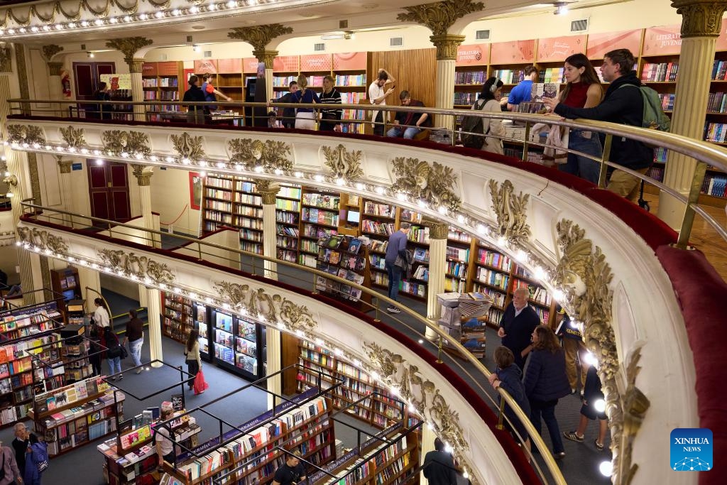 This photo taken on April 21, 2025 shows an interior view of Librería El Ateneo in Buenos Aires, Argentina. El Ateneo Grand Splendid (Librería El Ateneo) is a world-famous bookstore located in Buenos Aires. It used to be a theater opened in 1919 as a landmark building of Buenos Aires. The building was renovated and converted into a bookstore in 2000. Every year, it attracts over a million visitor trips. (Photo: Xinhua)
