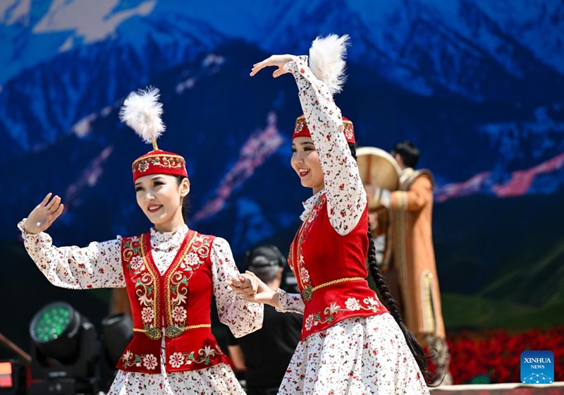 Actresses perform dance during a festival celebrating Kazakhstan's National Unity Day in Almaty, Kazakhstan, on May 1, 2025. Photo: Xinhua