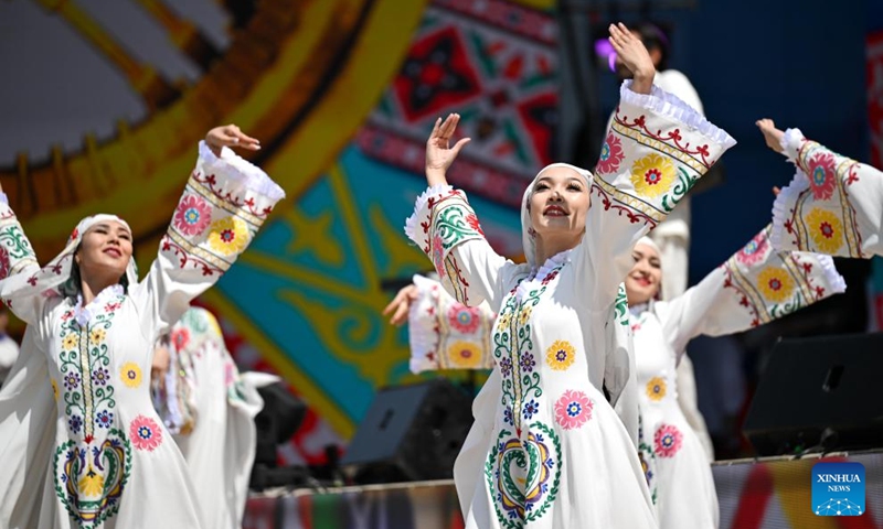 Actresses perform dance during a festival celebrating Kazakhstan's National Unity Day in Almaty, Kazakhstan, on May 1, 2025. Photo: Xinhua