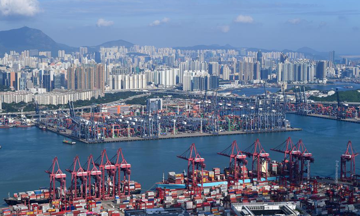 This photo taken on Sept. 17, 2024 shows a container terminal in Hong Kong, south China. (Xinhua/Chen Duo)





