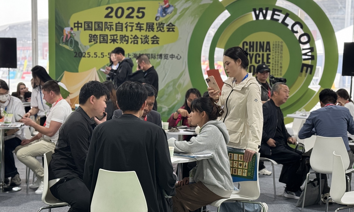 About 120 overseas purchasers attend a face-to-face supplier search meeting at the China Cycle 2025 in Shanghai on May 5, 2025. Photo: Liu Caiyu/GT