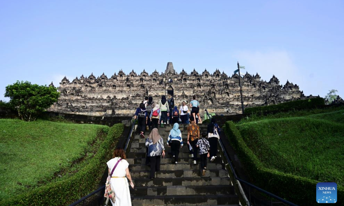 People visit the Borobudur Temple, a UNESCO-listed world heritage site, in Magelang, Central Java, Indonesia, May 10, 2025. (Xinhua/Zulkarnain)