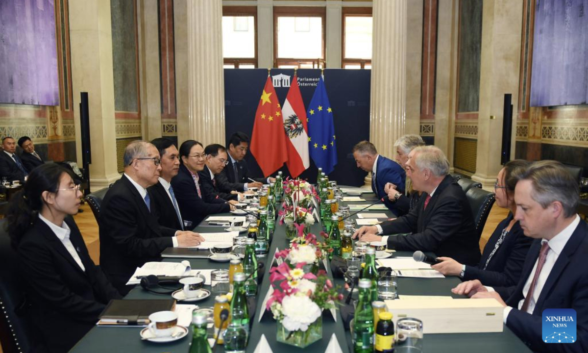 Li Hongzhong, member of the Political Bureau of the Communist Party of China (CPC) Central Committee and vice chairman of the National People's Congress (NPC) Standing Committee, holds talks with the President of the National Council of Austria Walter Rosenkranz in Vienna, Austria, on May 14, 2025. A Chinese delegation led by Li Hongzhong, vice chairman of the National People's Congress (NPC) Standing Committee, visited Austria from Sunday to Wednesday. (Xinhua/He Canling)