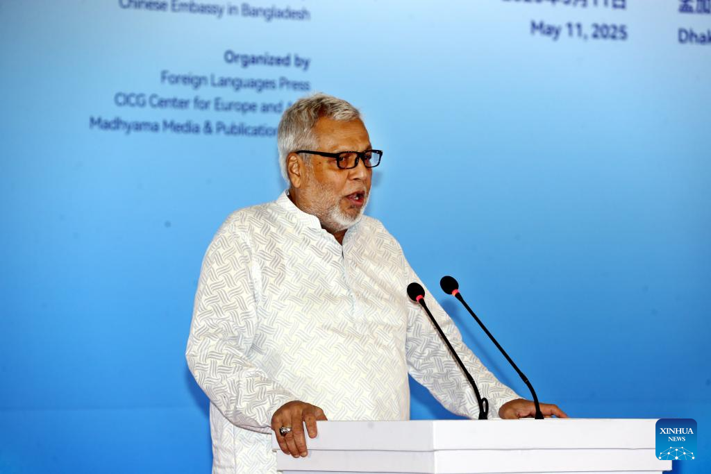 Muhammad Fouzul Kabir Khan, the Bangladeshi interim government's adviser to the ministries of road transport and bridges, railways, and power, energy and mineral resources, delivers a speech during the China-Bangladesh Readers Forum on Xi Jinping: The Governance of China in Dhaka, Bangladesh, May 11, 2025. The forum was held recently here with more than 350 attendees from the political, academic, business and media circles of both China and Bangladesh. (Photo by Habibur Rahman/Xinhua)